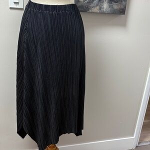 NWT Chic Asymmetrical Black Skirt